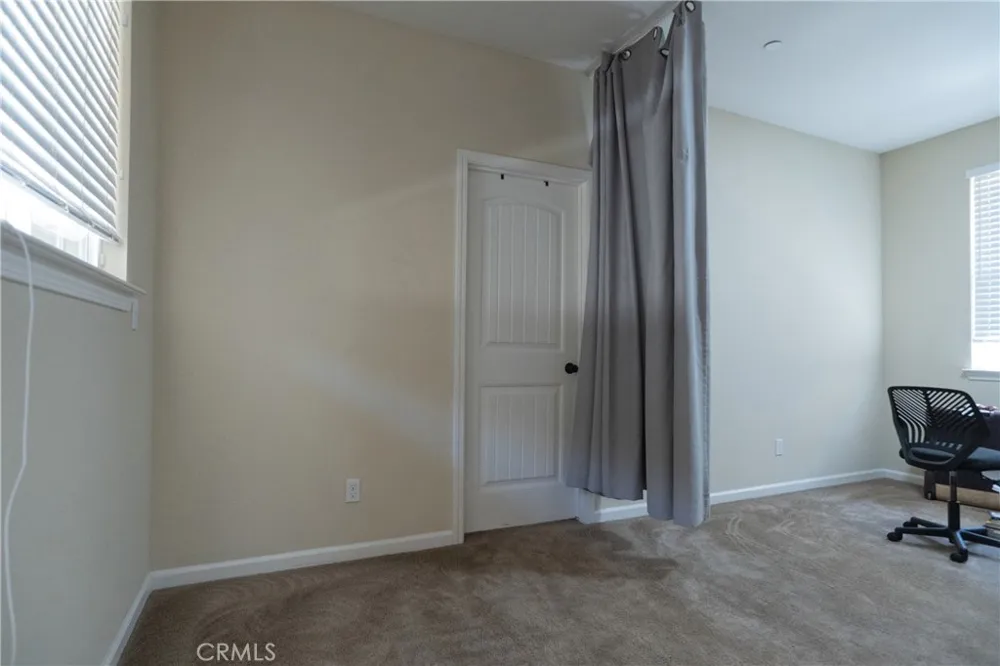 4869 Langley Way Merced, CA 95348