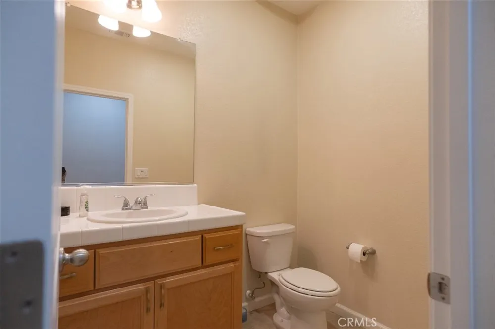 4869 Langley Way Merced, CA 95348