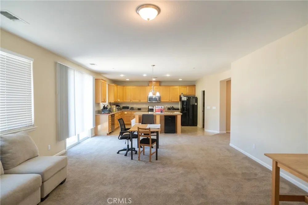 4869 Langley Way Merced, CA 95348