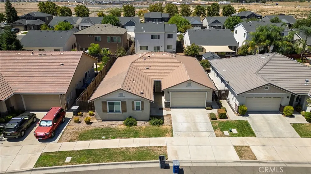 4869 Langley Way Merced, CA 95348