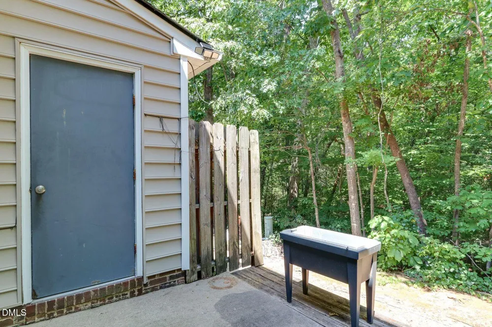 244 Beechtree Drive Cary, NC 27513