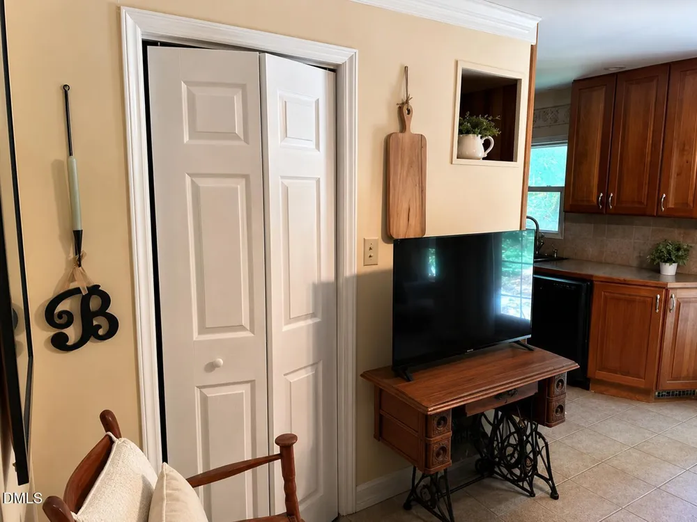 1512 St Marys Road Hillsborough, NC 27278