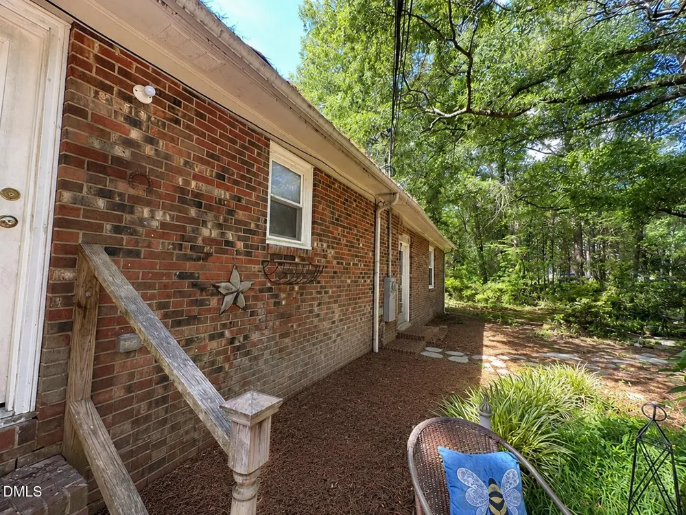 1512 St Marys Road Hillsborough, NC 27278