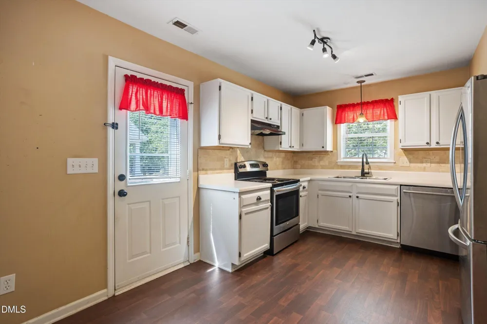 214 Highgate Circle Wake Forest, NC 27587
