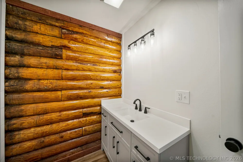 25925 Riverbirch Road Claremore, OK 74019