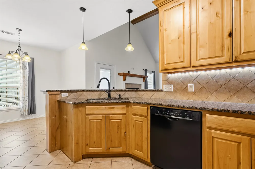 412 Wandering Ardmore, OK 73401