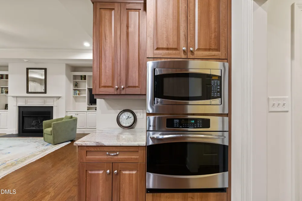 4127 The Knolls Cl Pittsboro, NC 27312