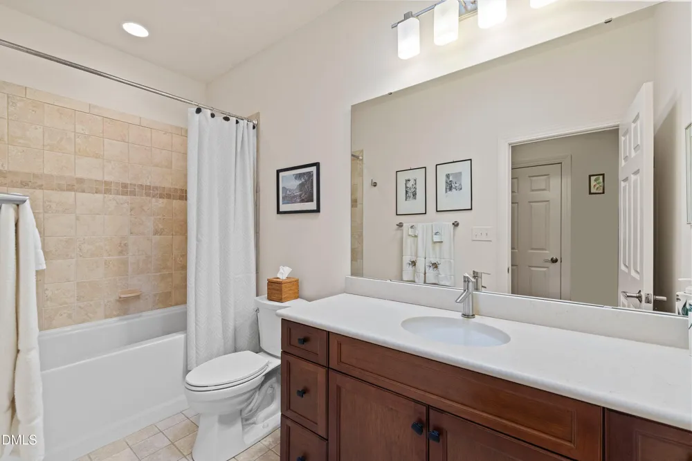 4127 The Knolls Cl Pittsboro, NC 27312