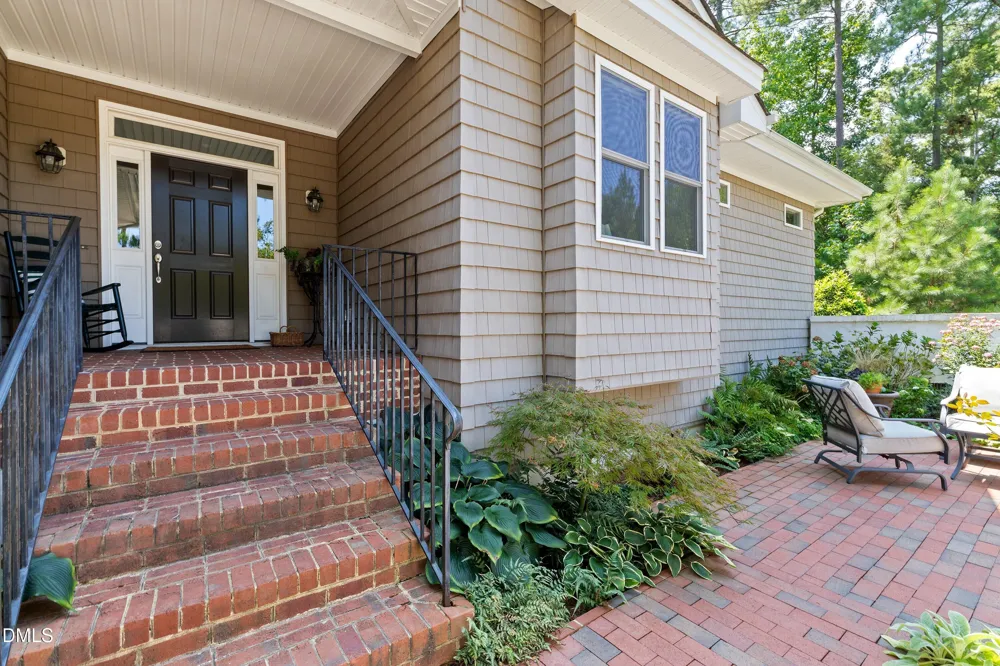 4127 The Knolls Cl Pittsboro, NC 27312
