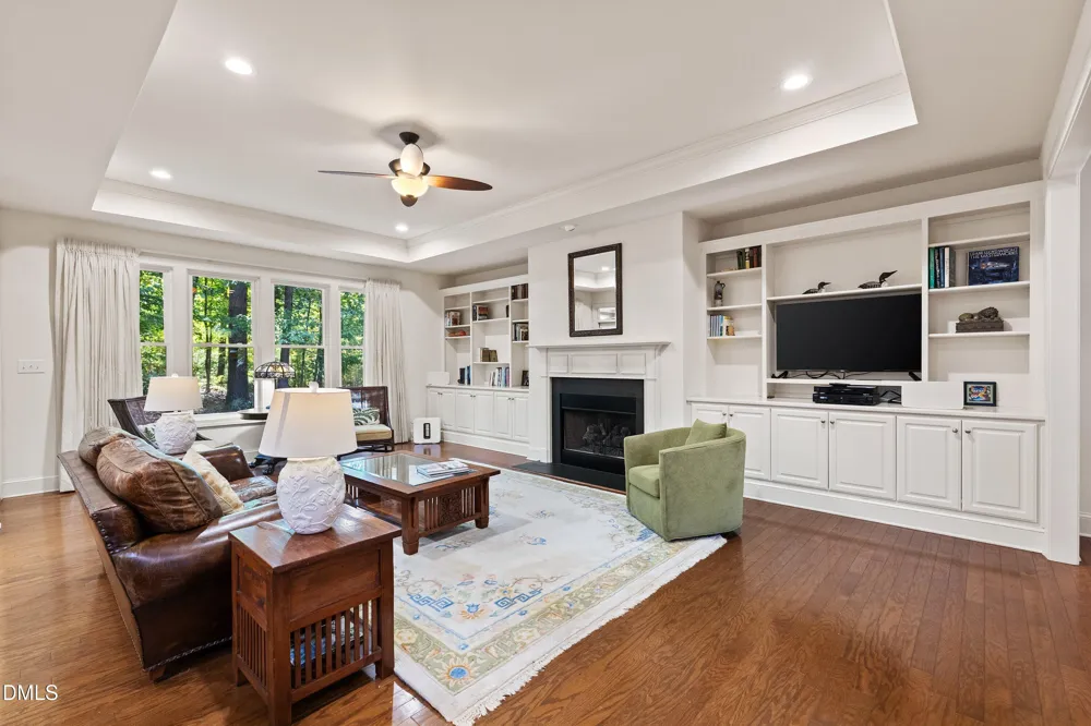 4127 The Knolls Cl Pittsboro, NC 27312