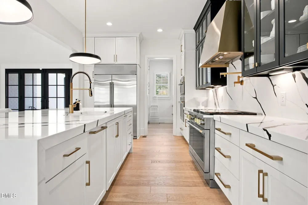 2804 Anderson Drive Raleigh, NC 27608