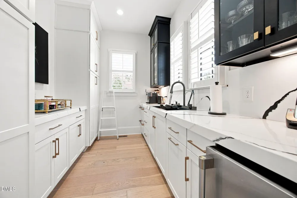 2804 Anderson Drive Raleigh, NC 27608