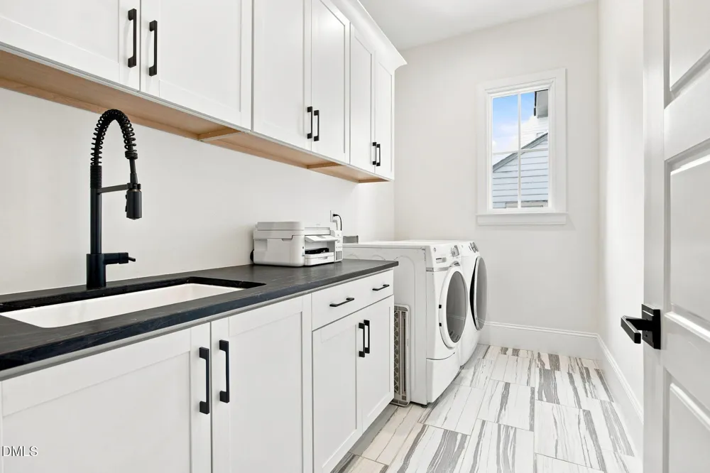 2804 Anderson Drive Raleigh, NC 27608