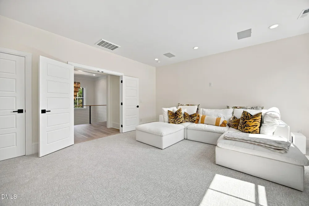 2804 Anderson Drive Raleigh, NC 27608