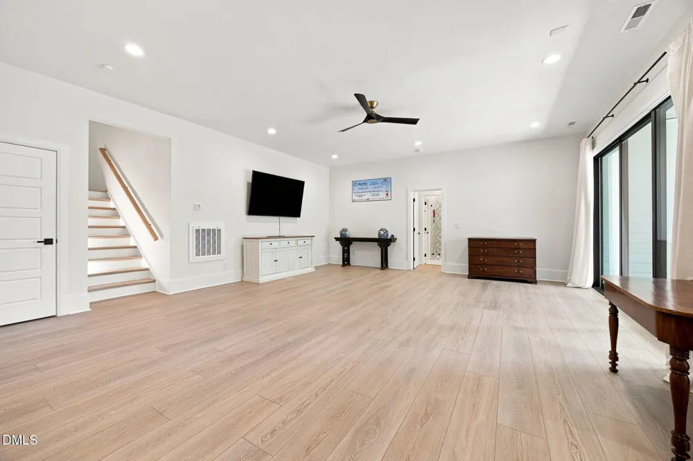 2804 Anderson Drive Raleigh, NC 27608