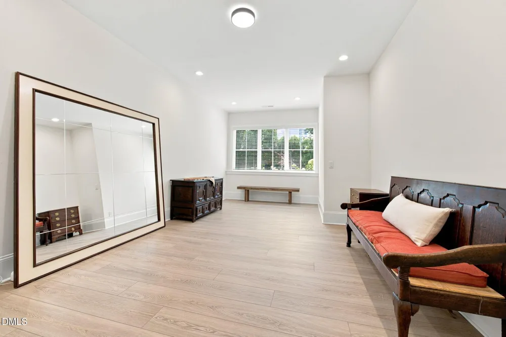 2804 Anderson Drive Raleigh, NC 27608
