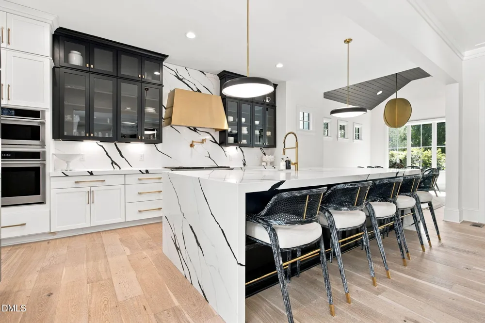 2804 Anderson Drive Raleigh, NC 27608