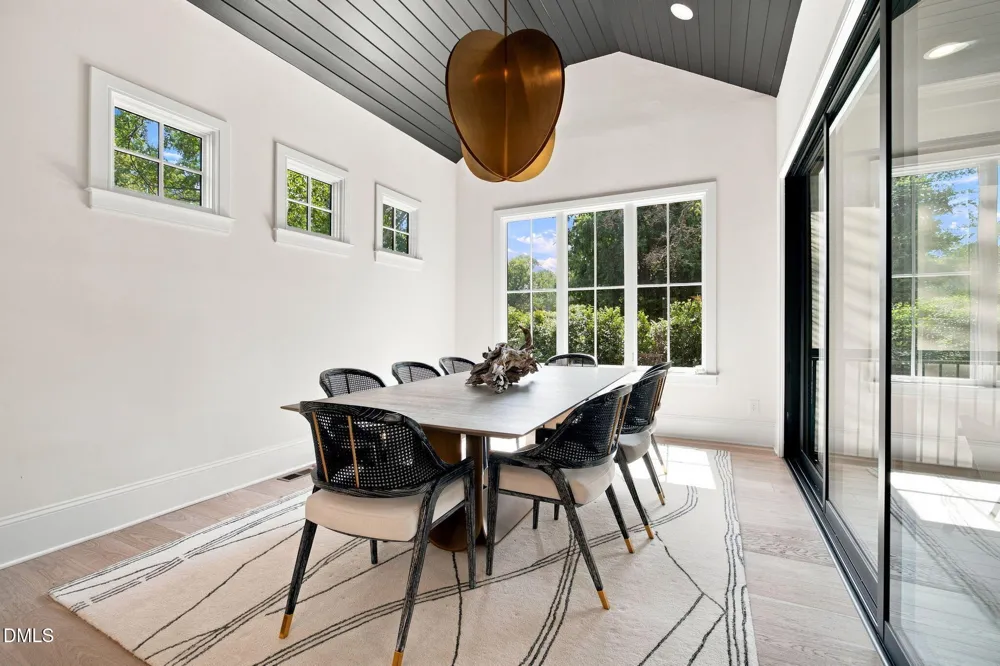 2804 Anderson Drive Raleigh, NC 27608