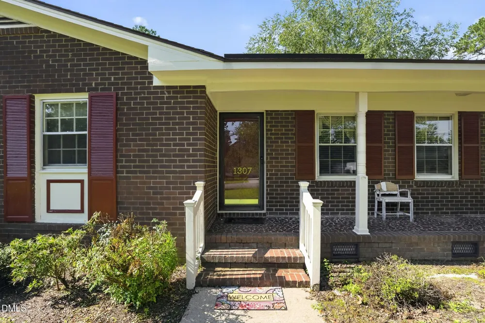1307 Charles Drive Laurinburg, NC 28352