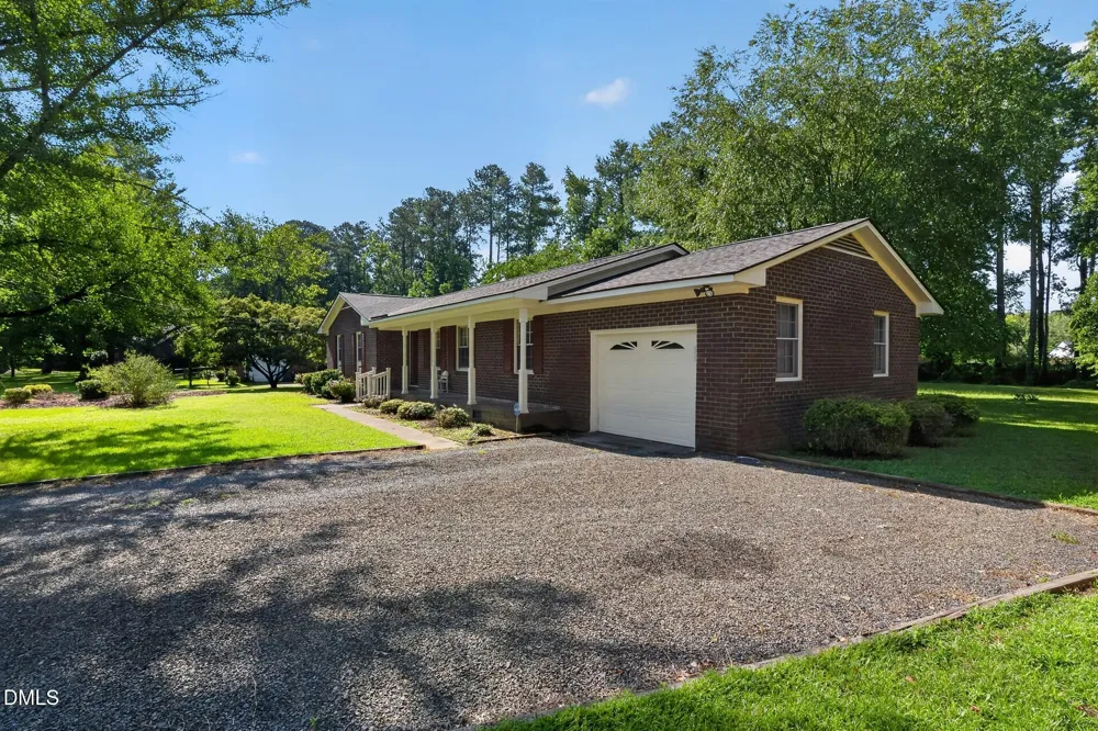 1307 Charles Drive Laurinburg, NC 28352
