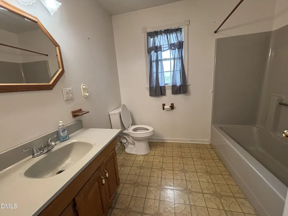 2950 Old Watkins Road Henderson, NC 27537