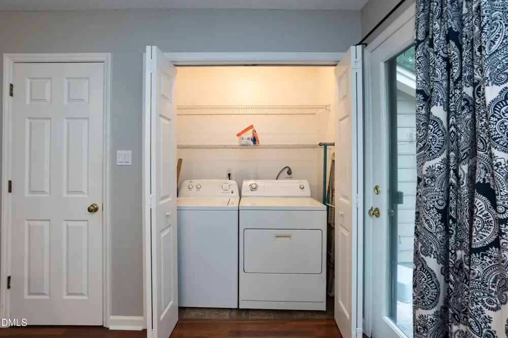 61 Crystal Oaks Court Durham, NC 27707