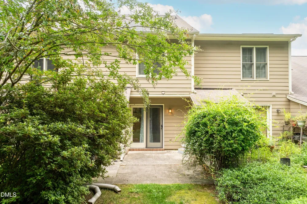 61 Crystal Oaks Court Durham, NC 27707