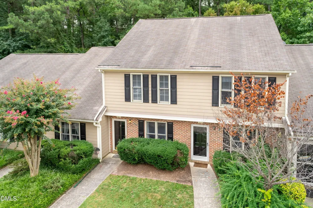 61 Crystal Oaks Court Durham, NC 27707