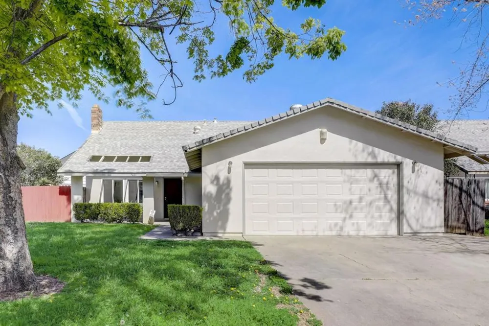 9021 Posada Way Sacramento, CA 95826