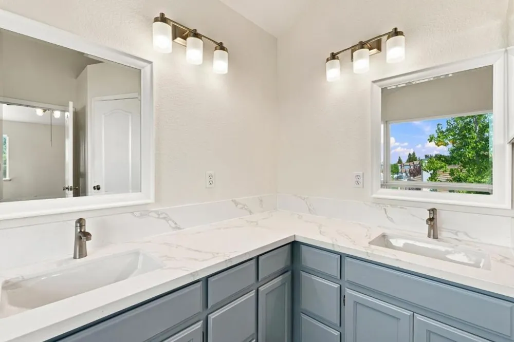 1901 Lauritson Lane Manteca, CA 95336