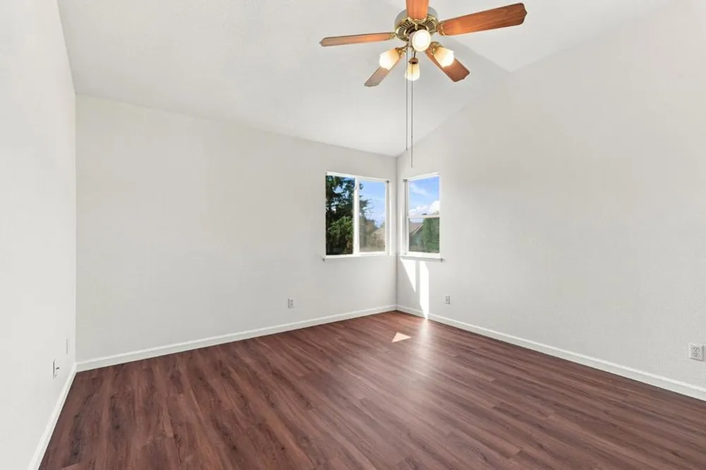 1901 Lauritson Lane Manteca, CA 95336