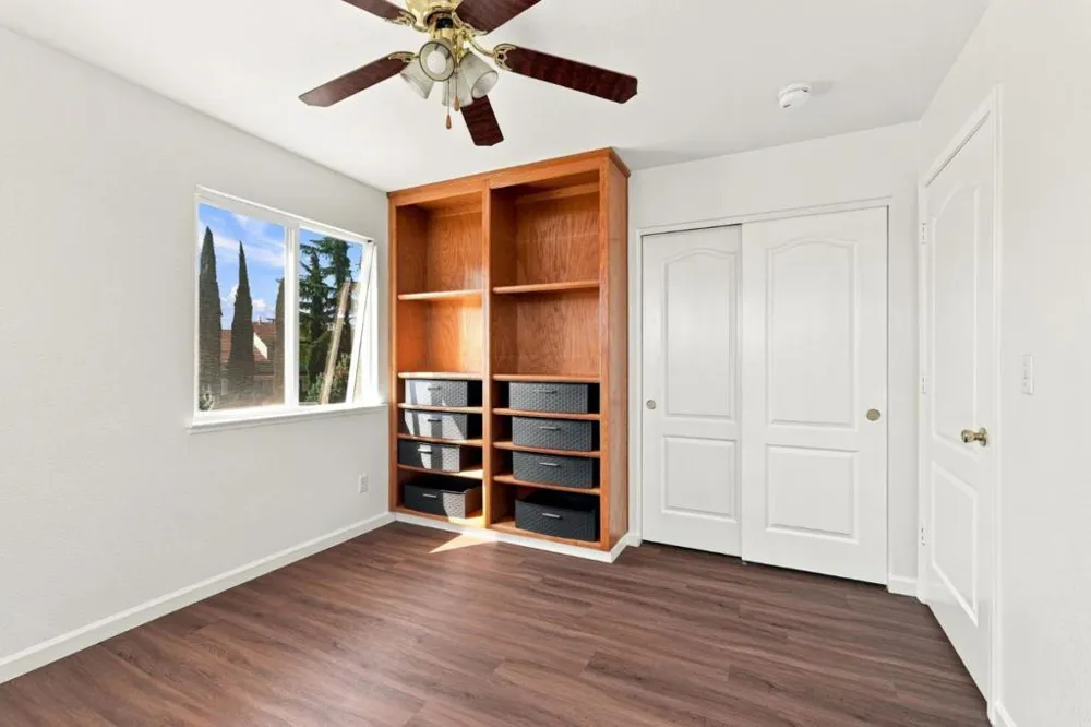 1901 Lauritson Lane Manteca, CA 95336