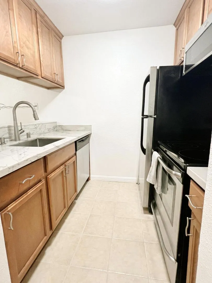 8133 Shelter Creek Lane San Bruno, CA 94066