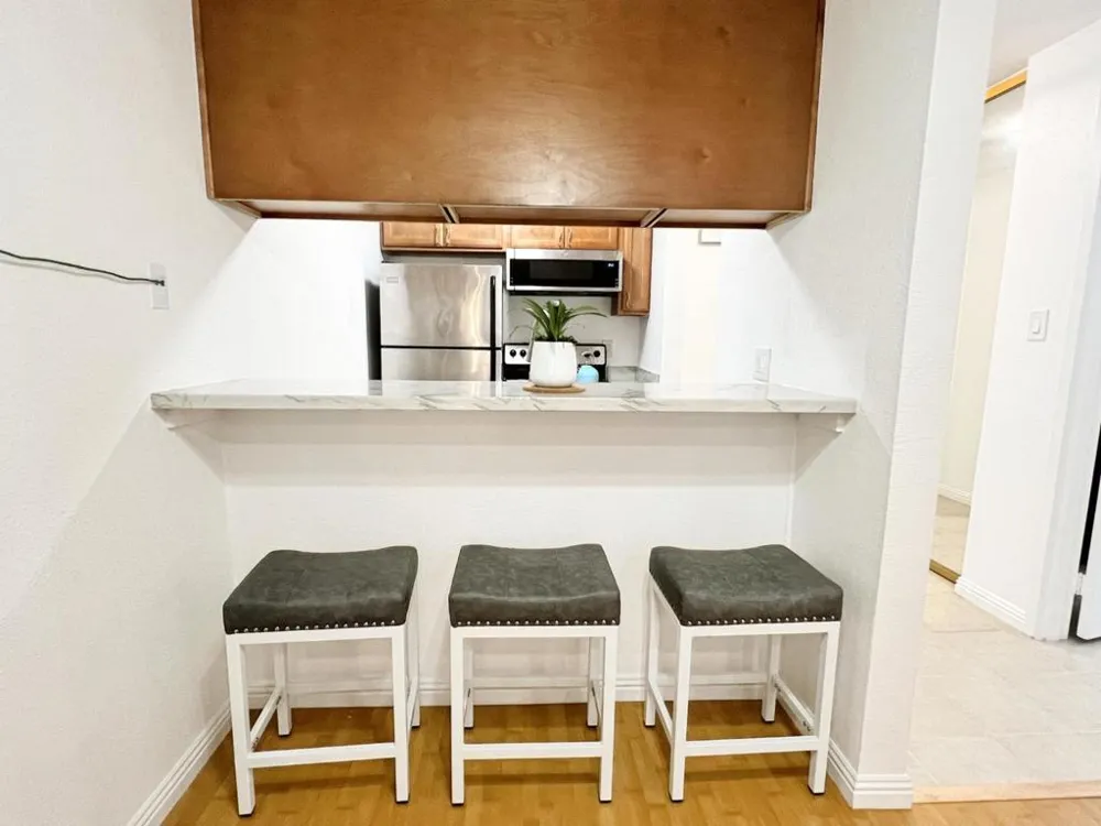 8133 Shelter Creek Lane San Bruno, CA 94066