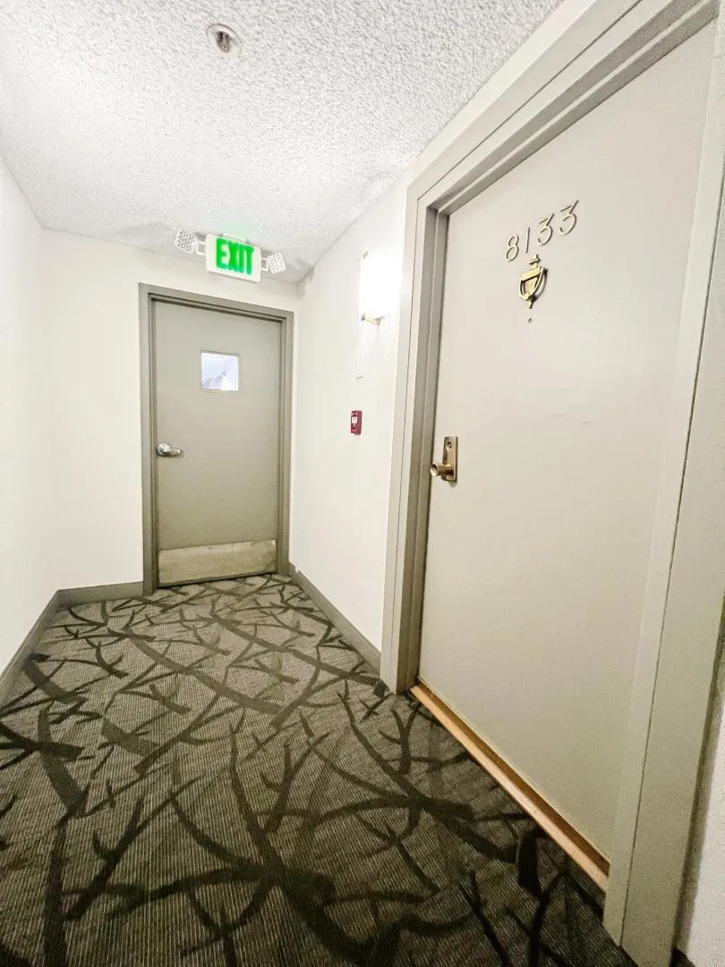 8133 Shelter Creek Lane San Bruno, CA 94066