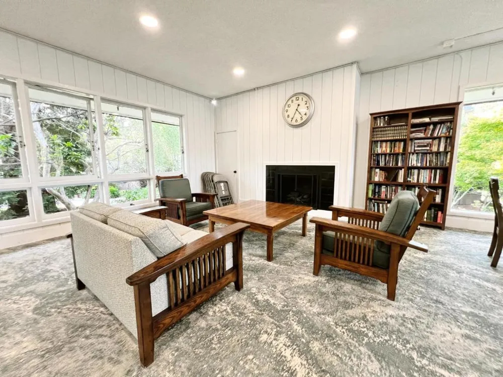 8133 Shelter Creek Lane San Bruno, CA 94066