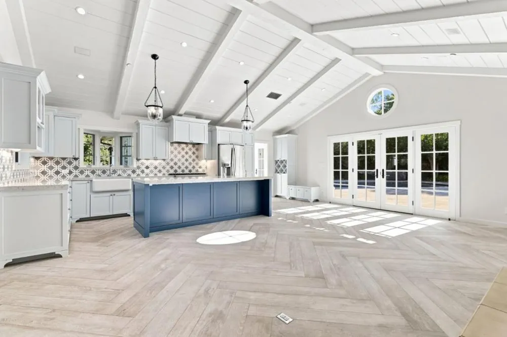 14 Flood Circle Atherton, CA 94027
