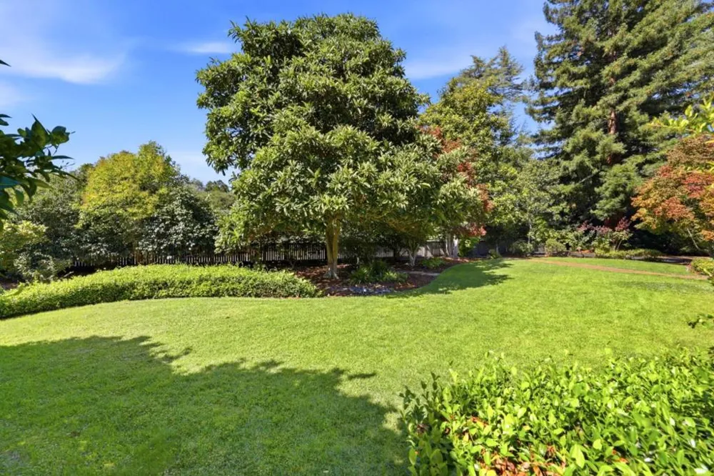 14 Flood Circle Atherton, CA 94027