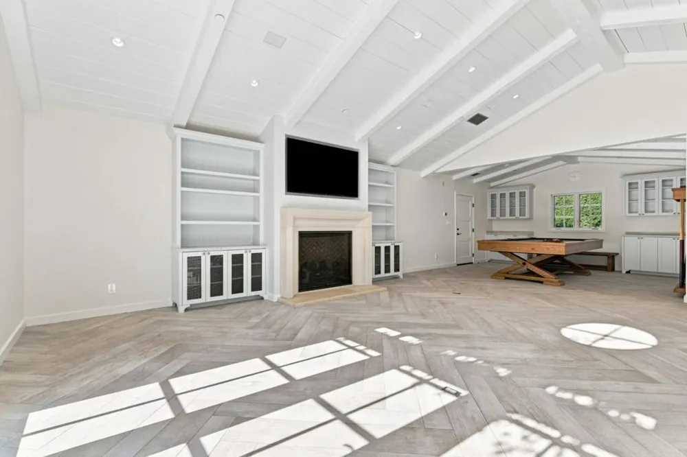 14 Flood Circle Atherton, CA 94027