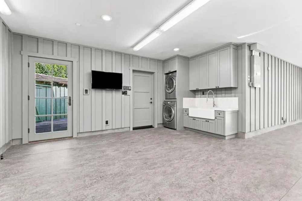 14 Flood Circle Atherton, CA 94027