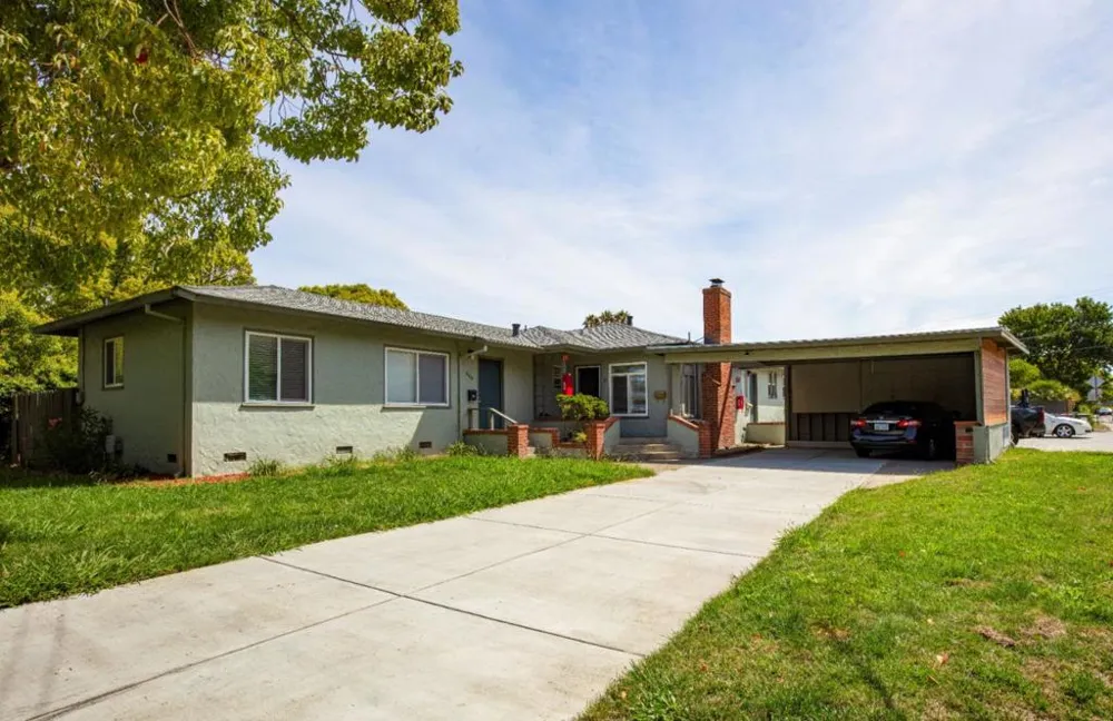 390 Woodland Avenue San Rafael, CA 94901