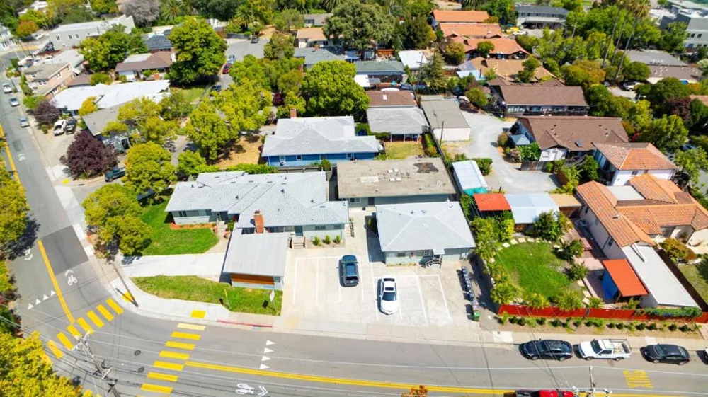 390 Woodland Avenue San Rafael, CA 94901