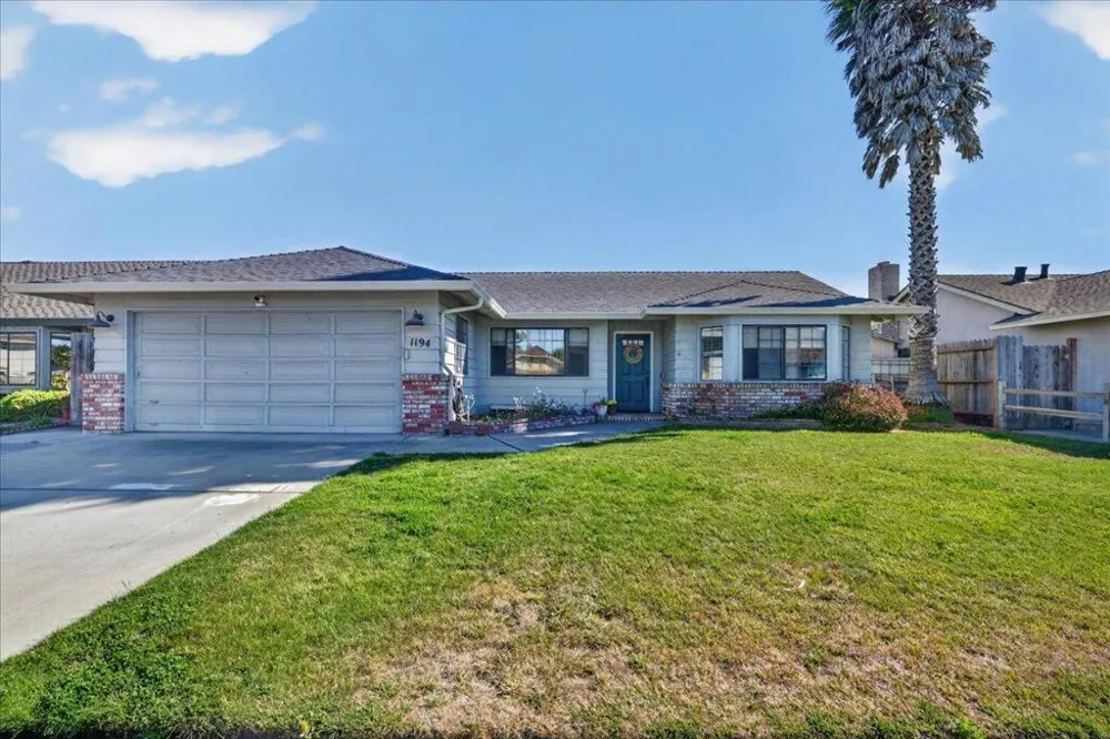 1194 Loyola Drive Salinas, CA 93901