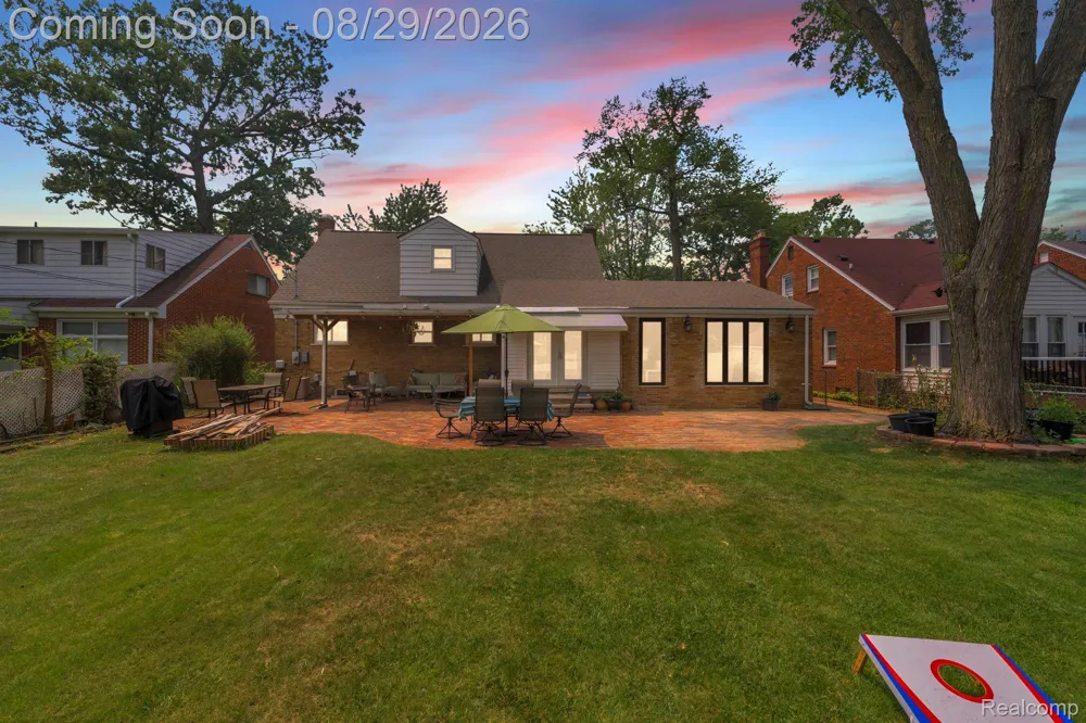 3059 Syracuse Street Dearborn City, MI 48124