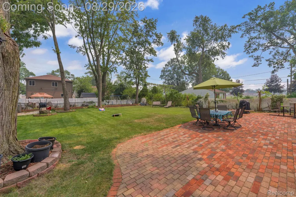 3059 Syracuse Street Dearborn City, MI 48124