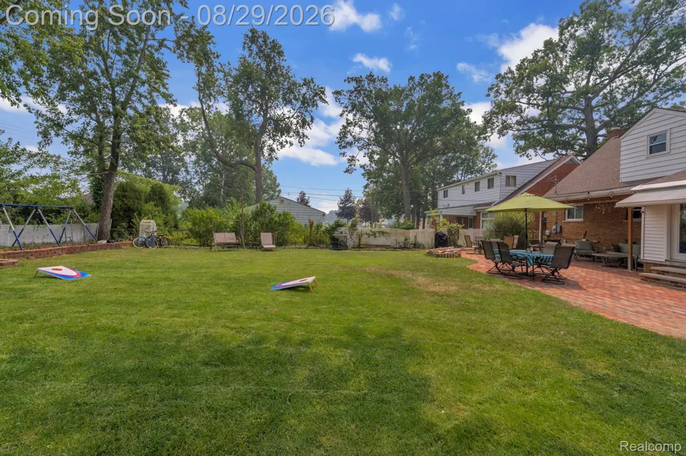 3059 Syracuse Street Dearborn City, MI 48124