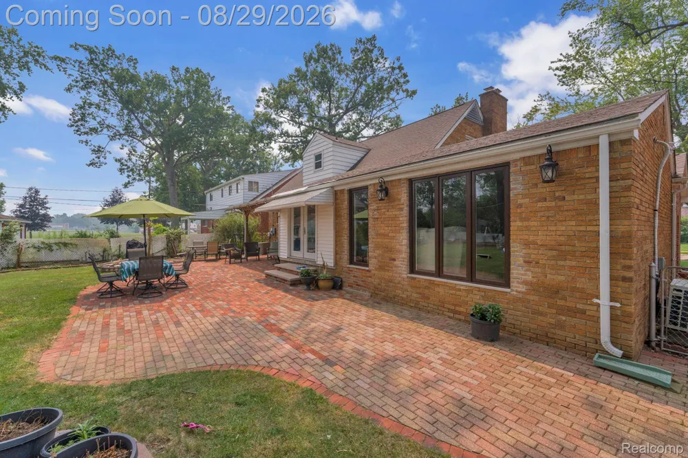 3059 Syracuse Street Dearborn City, MI 48124