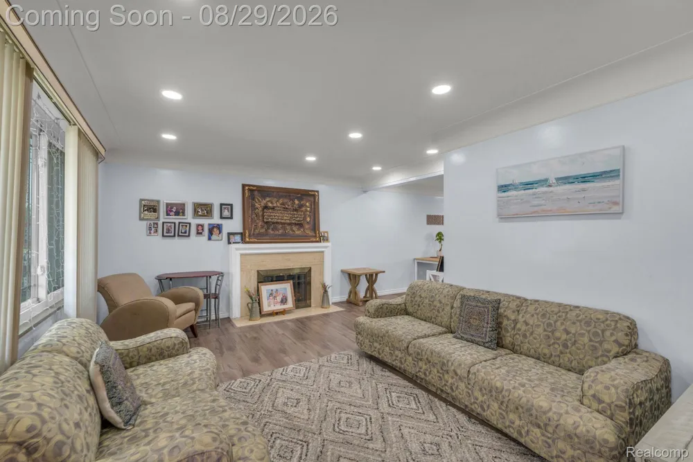 3059 Syracuse Street Dearborn City, MI 48124