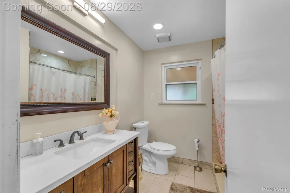 3059 Syracuse Street Dearborn City, MI 48124
