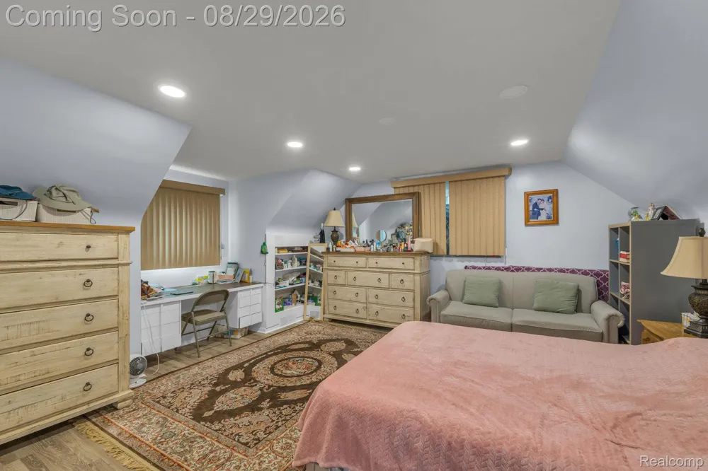 3059 Syracuse Street Dearborn City, MI 48124